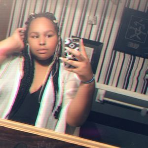 Meet your Posher, Lea